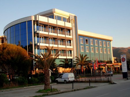 hotel vlora international vlora front view